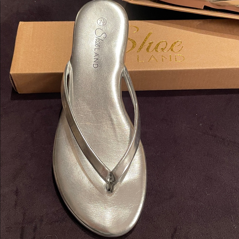 Shoe Land Silver Women's Sandals 7.5 - Picture 2 of 6